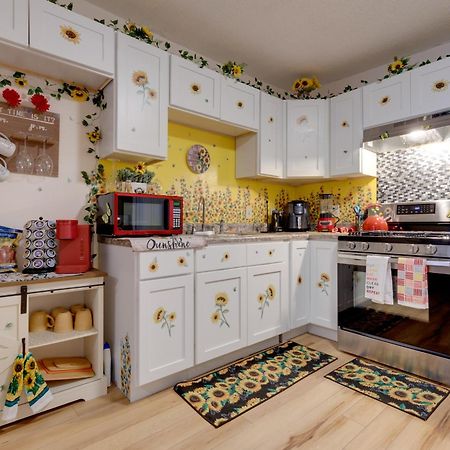 Stunning Gulfport Getaway About 1 Mi To The Beach Exterior foto