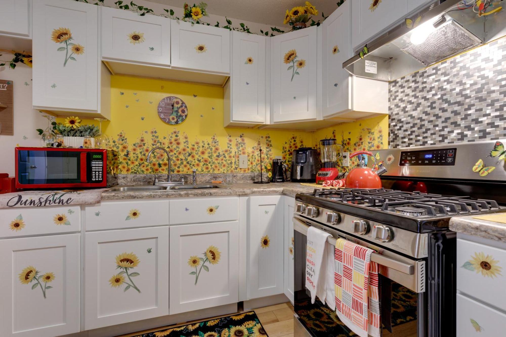Stunning Gulfport Getaway About 1 Mi To The Beach Exterior foto